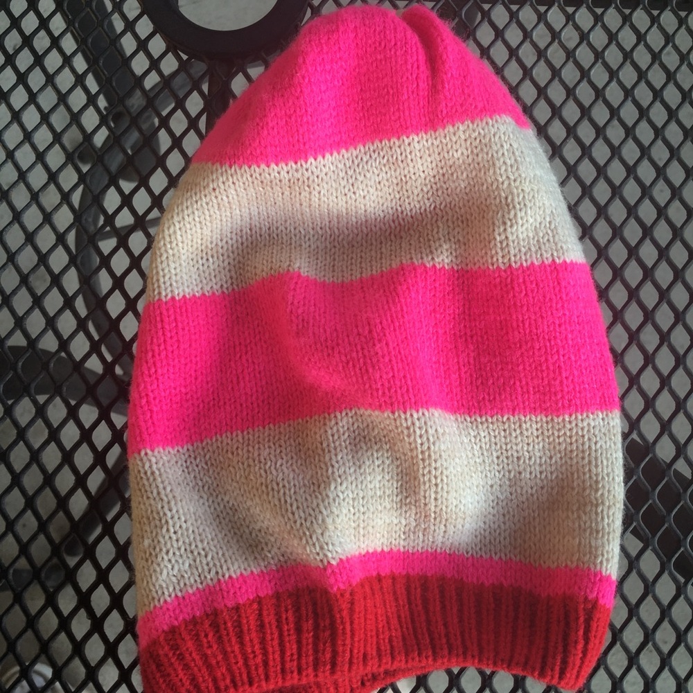 pink beanie